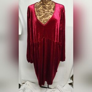 Red Velour Long Sleeve Dress/Long Top  Sz 5x.  New